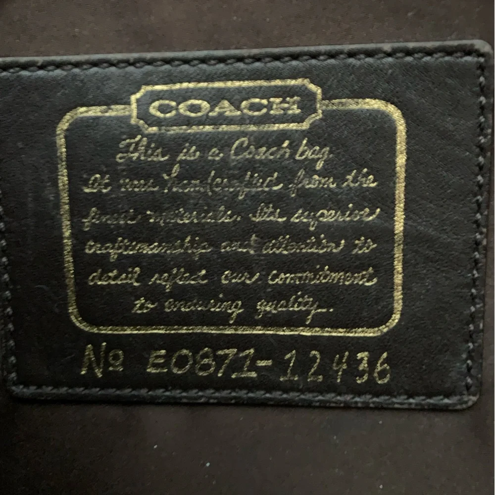 Vintage Coach Tote and or Diaper Bag 7 pockets inside, 2 outside slots & zipper - Picture 16 of 17